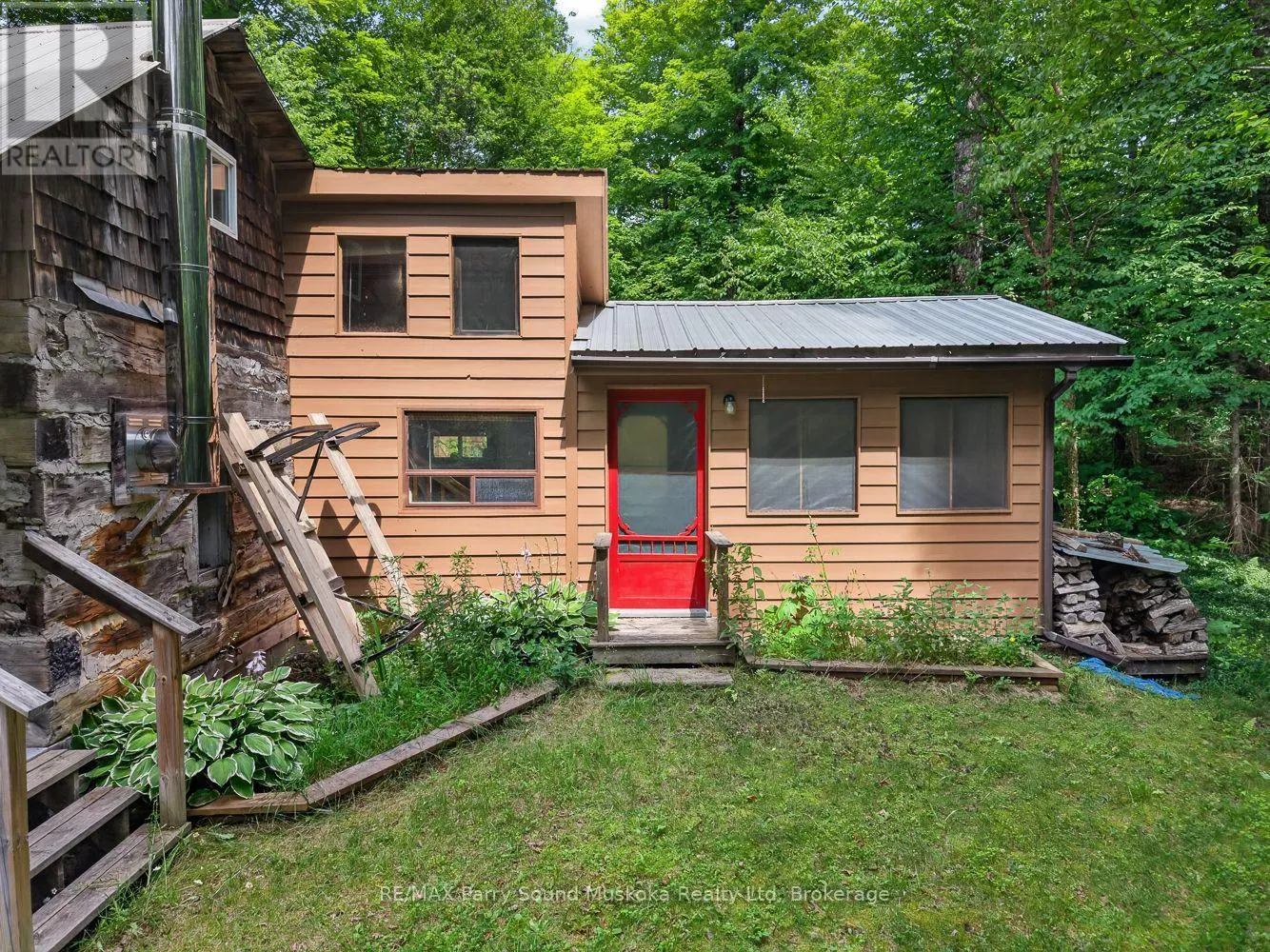 32 SHADY MAPLE TRAIL