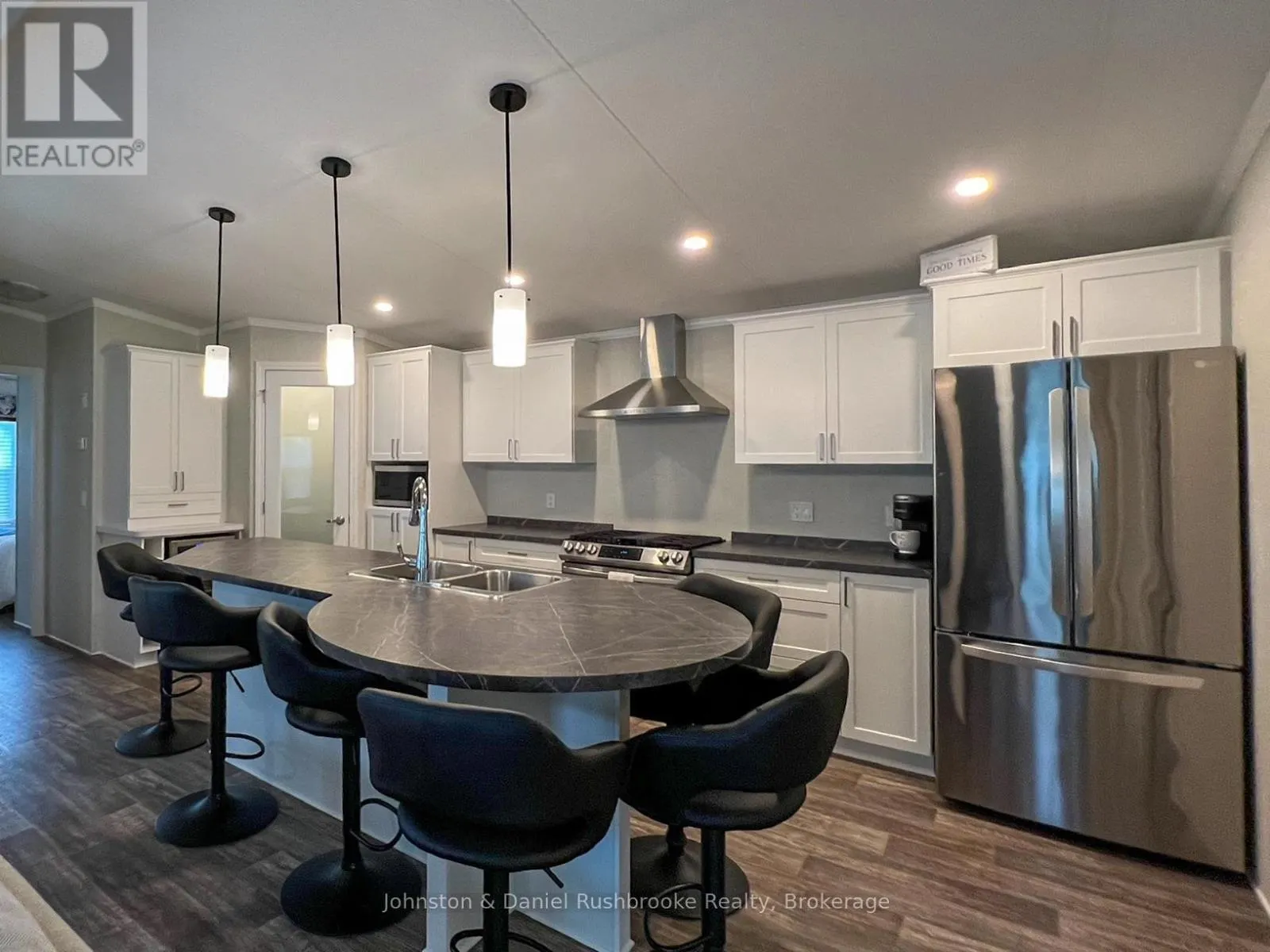 SITE 11 - 1366 ROSSEAU LAKE ROAD 2 ROAD #Site 11