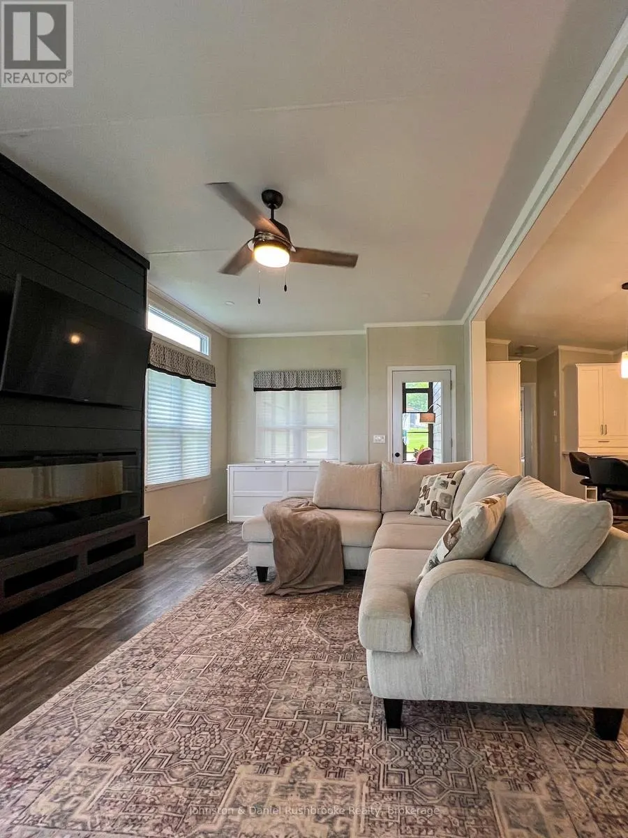 SITE 11 - 1366 ROSSEAU LAKE ROAD 2 ROAD #Site 11
