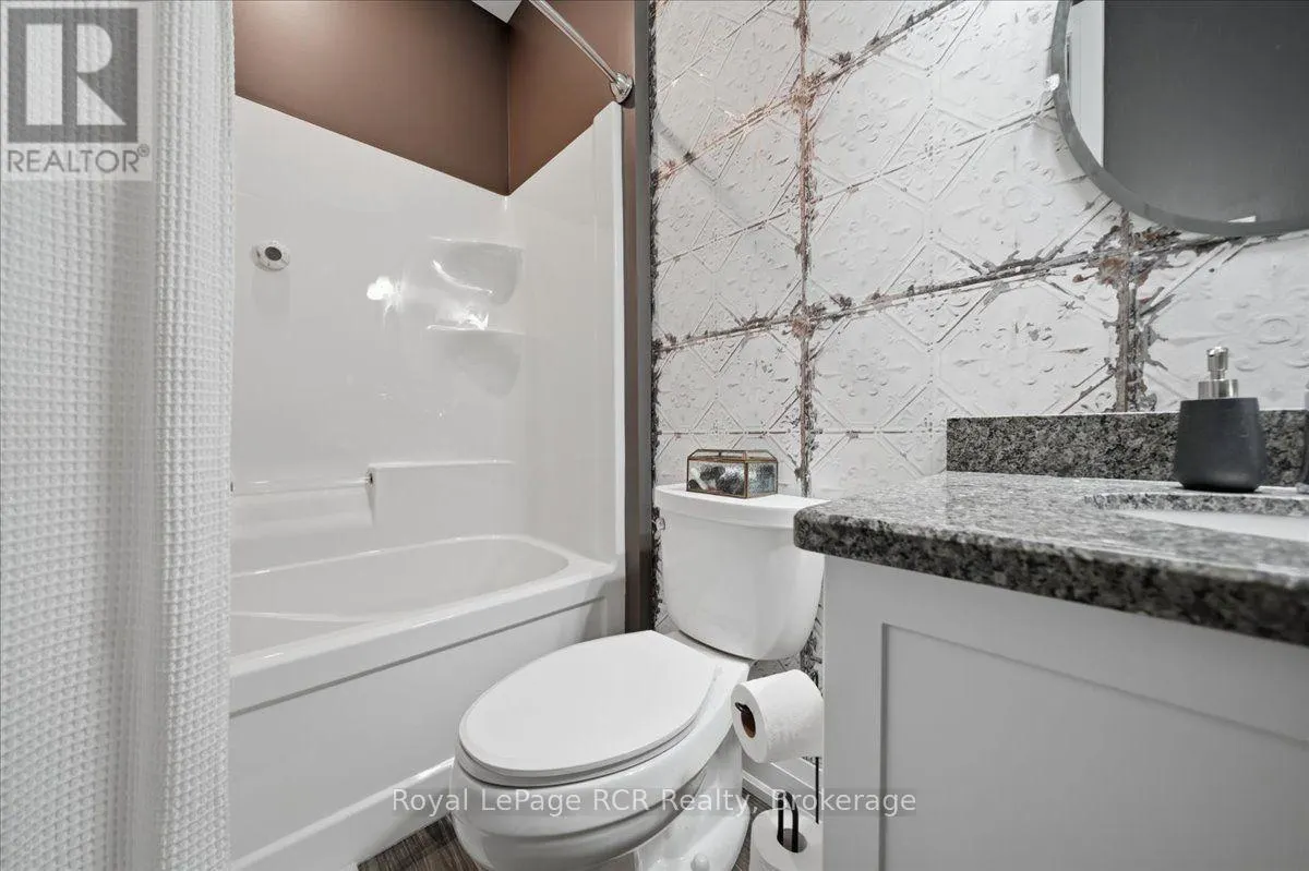 501 - 80 9TH STREET E #501