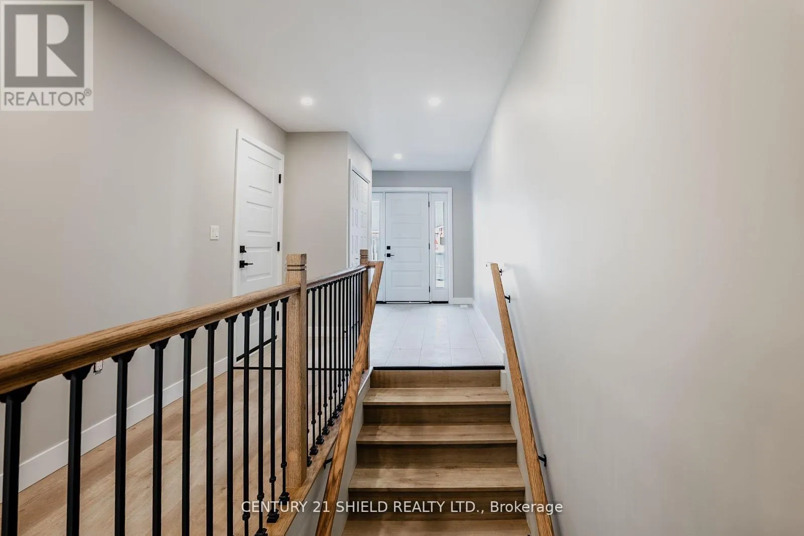22 ERINDALE LANE