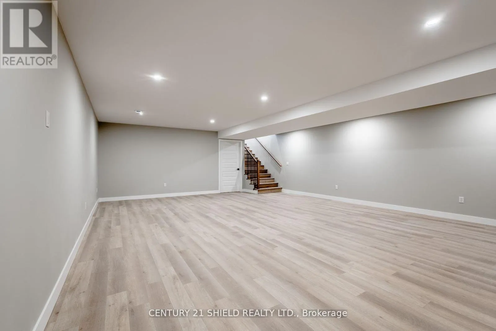 22 ERINDALE LANE