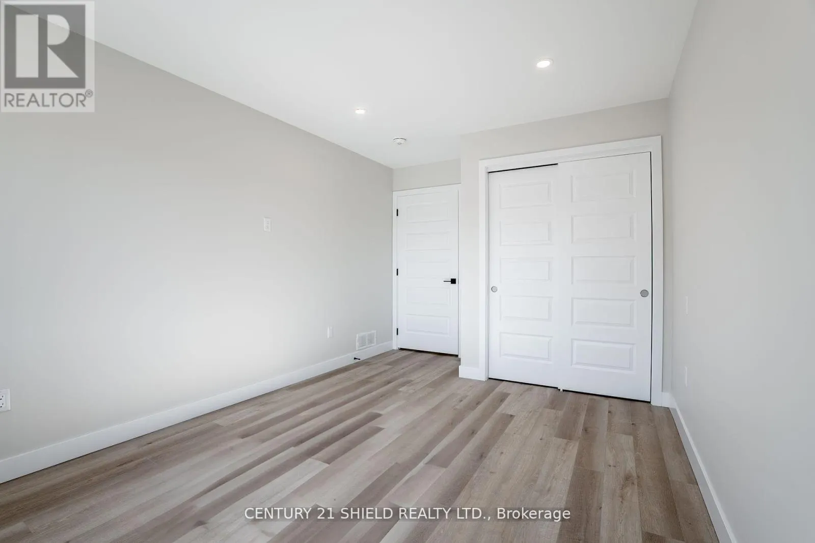 22 ERINDALE LANE