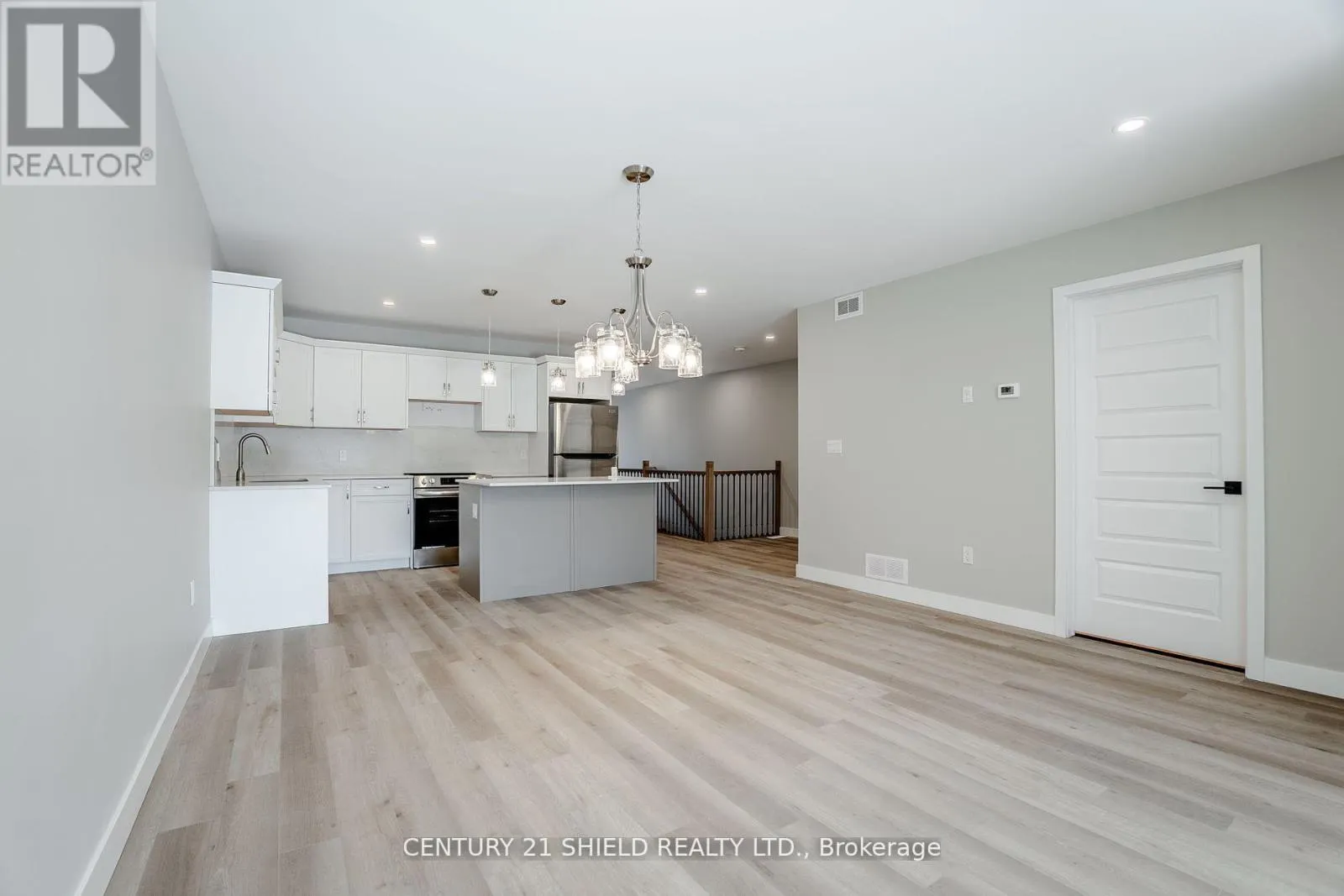 22 ERINDALE LANE