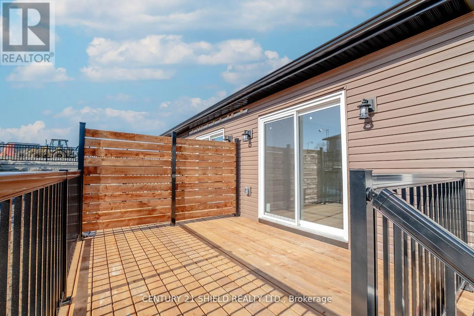 22 ERINDALE LANE