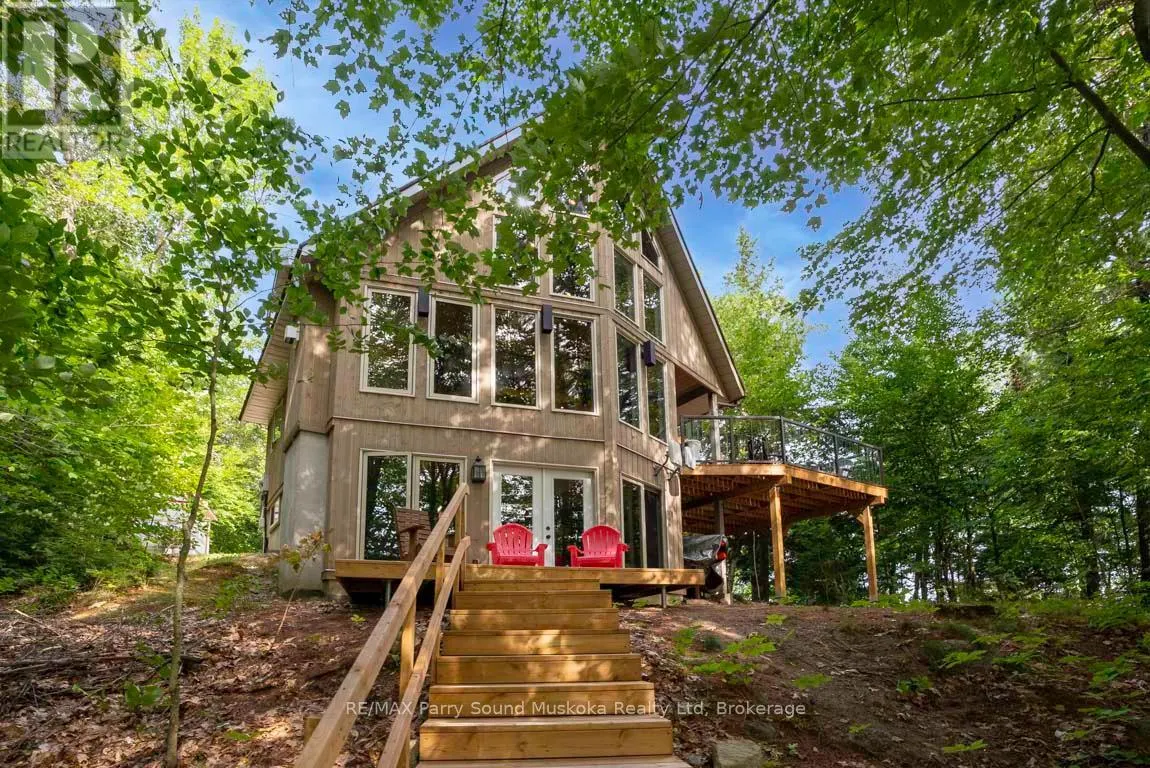 32A STERNER DRIVE