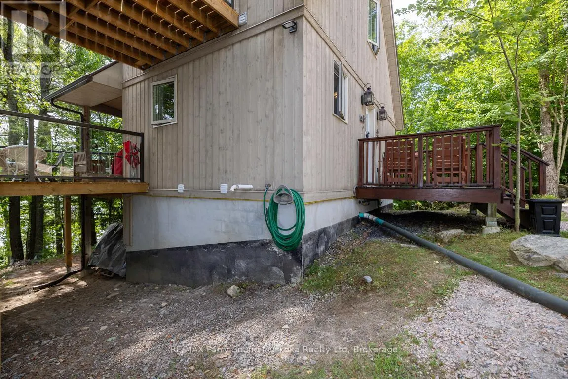 32A STERNER DRIVE