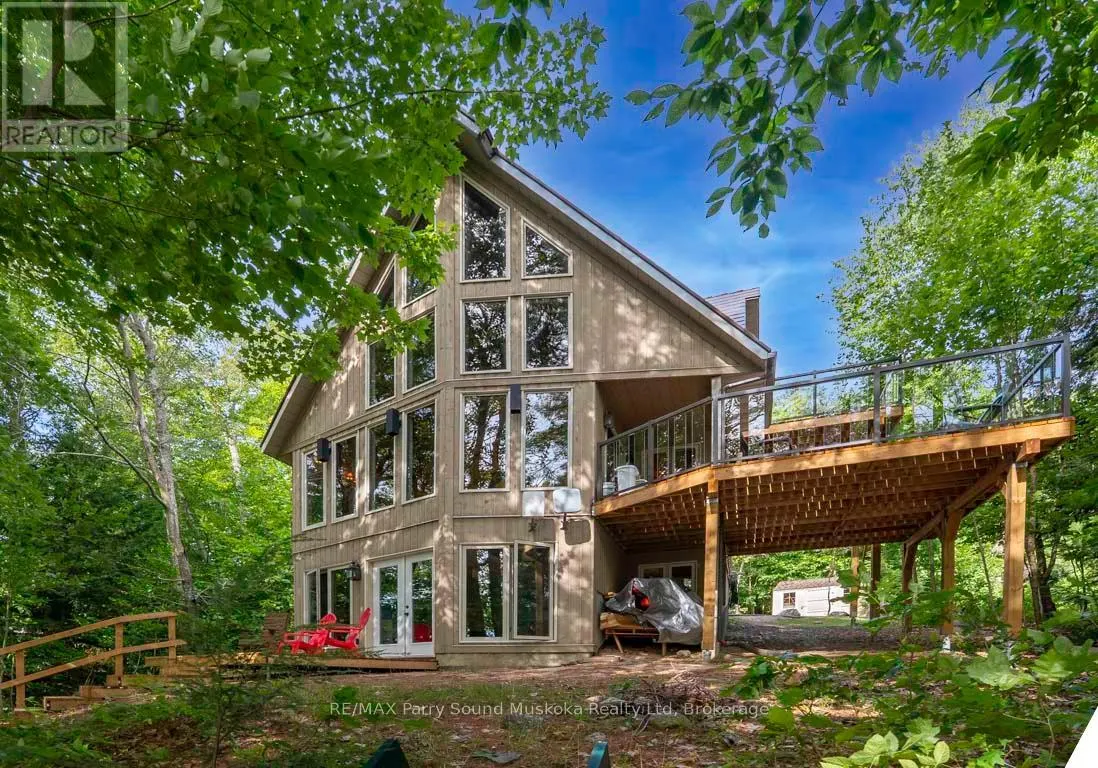 32A STERNER DRIVE