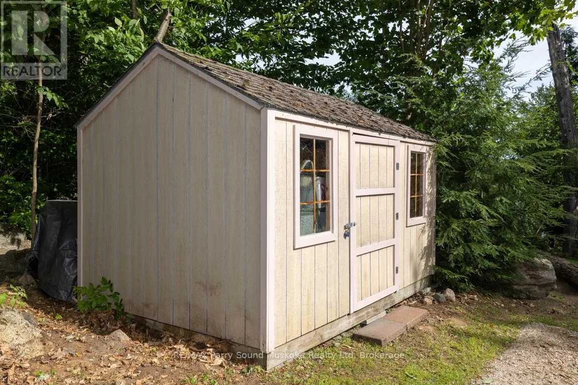 32A STERNER DRIVE