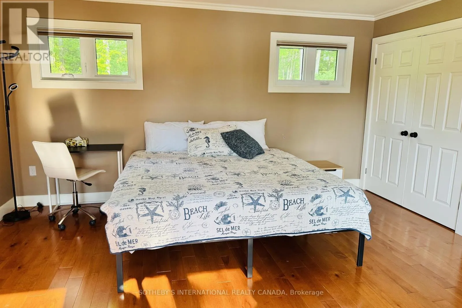1074 COOKS ROAD