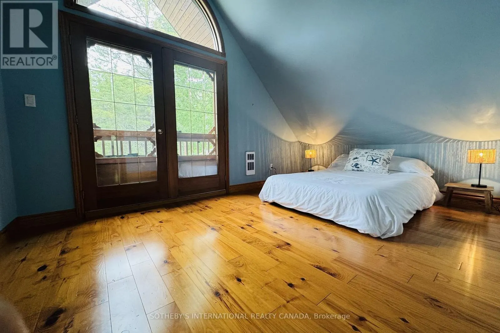 1074 COOKS ROAD