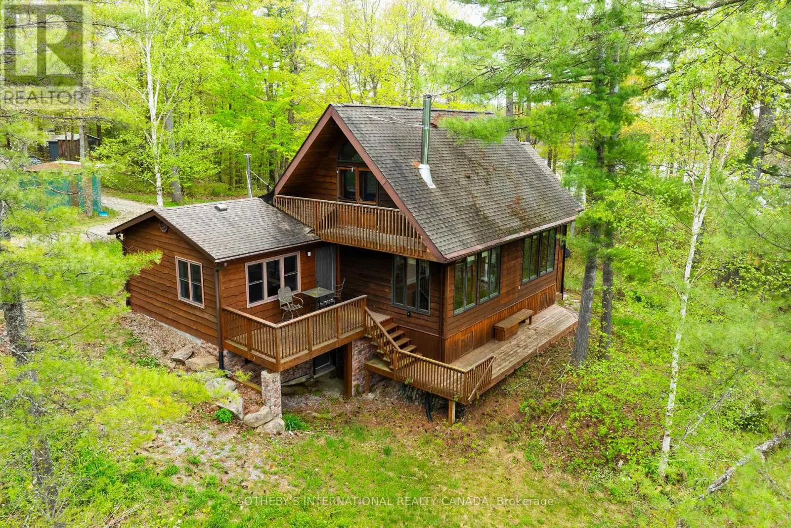 1074 COOKS ROAD