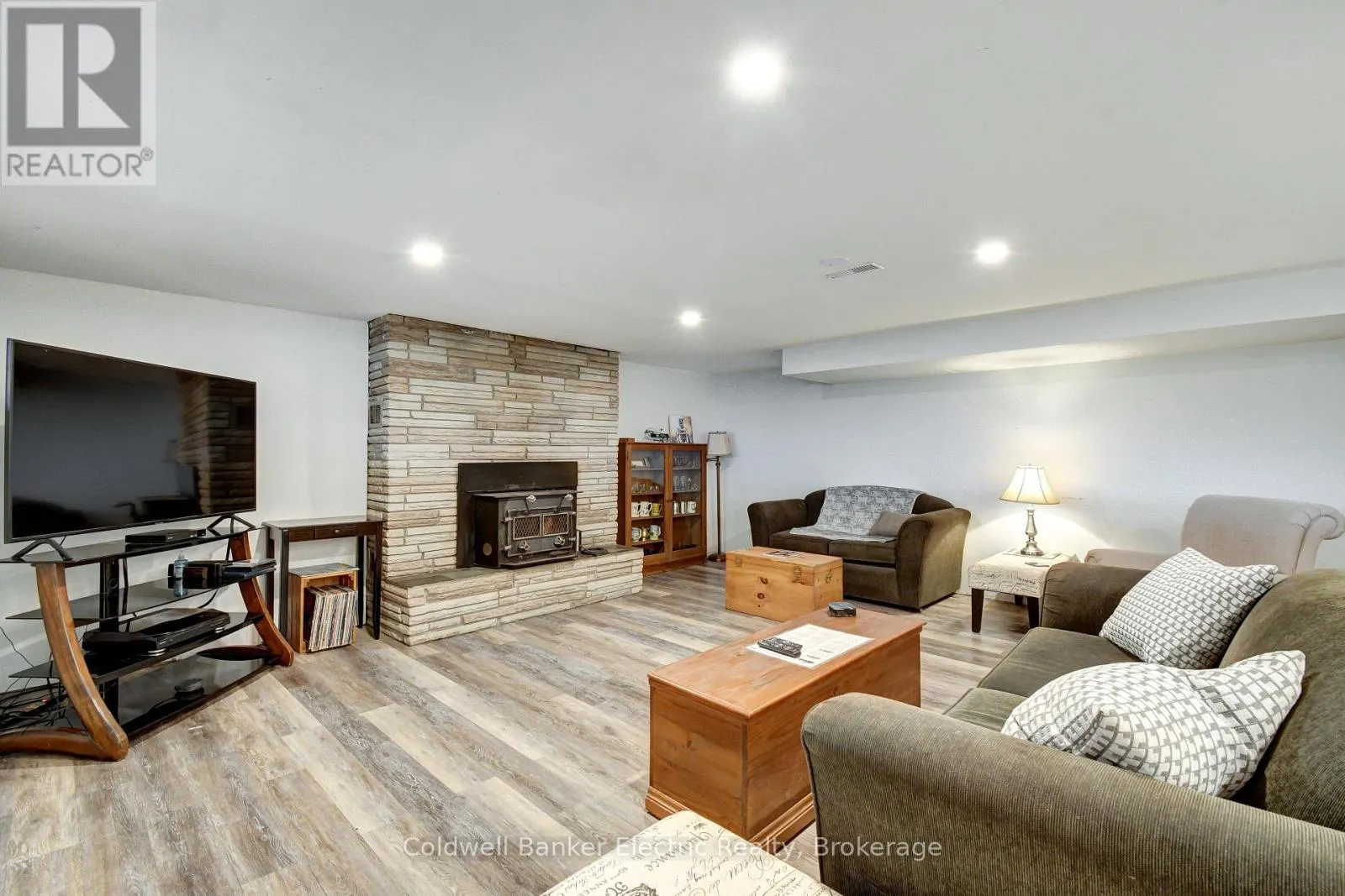 1647 STENNER ROAD