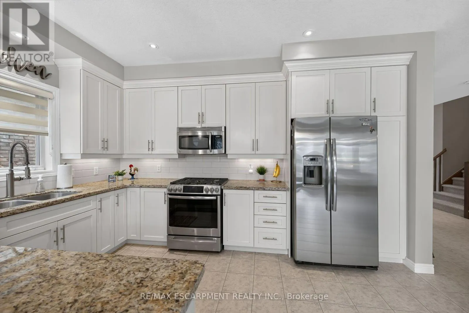 68 GARINGER CRESCENT