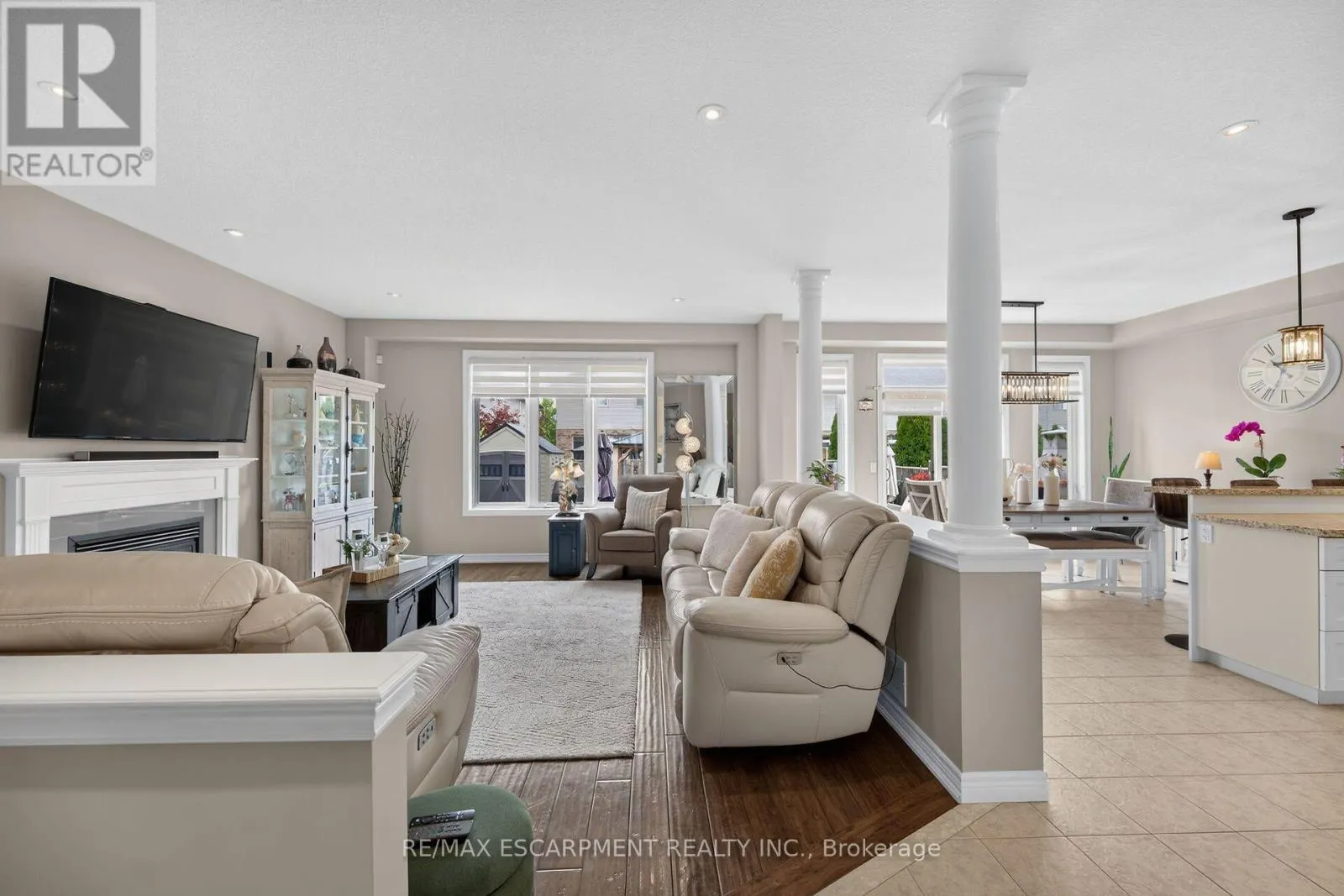 68 GARINGER CRESCENT