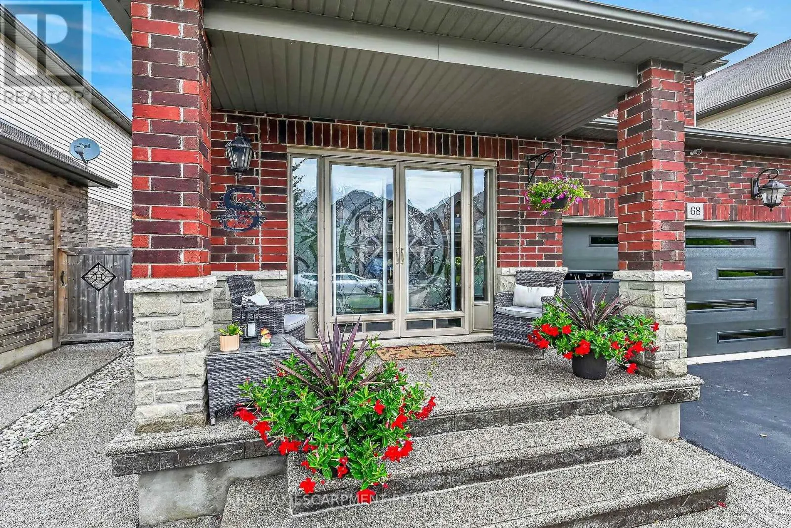 68 GARINGER CRESCENT