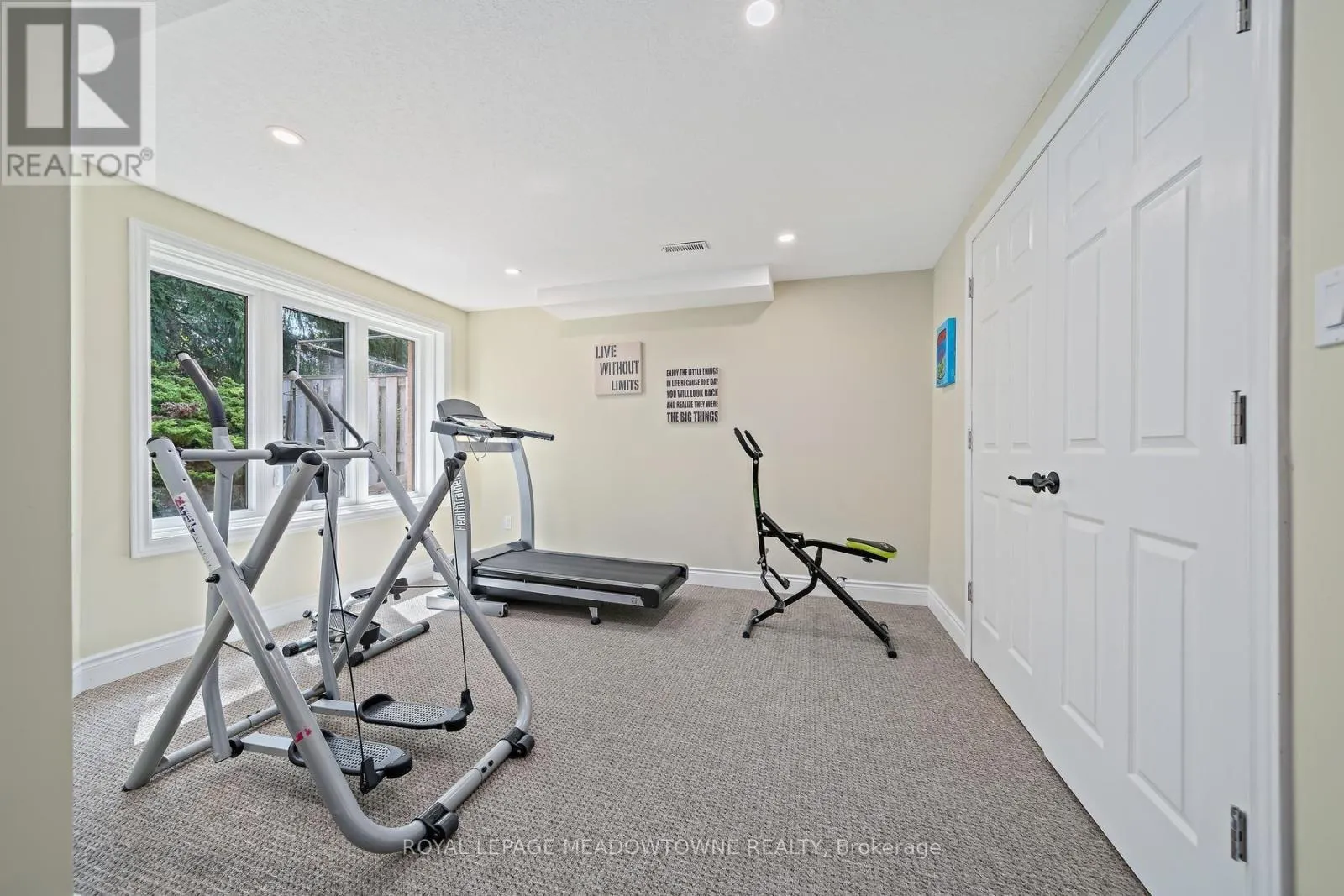 12 FAIRWAY LANE
