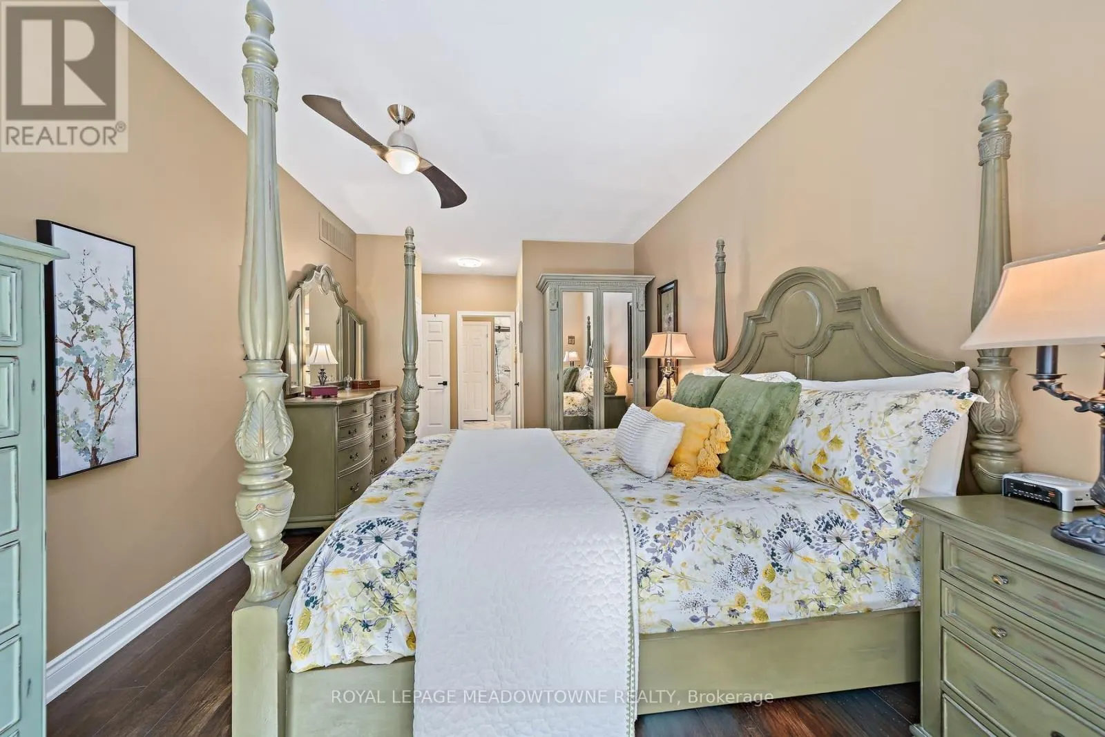 12 FAIRWAY LANE