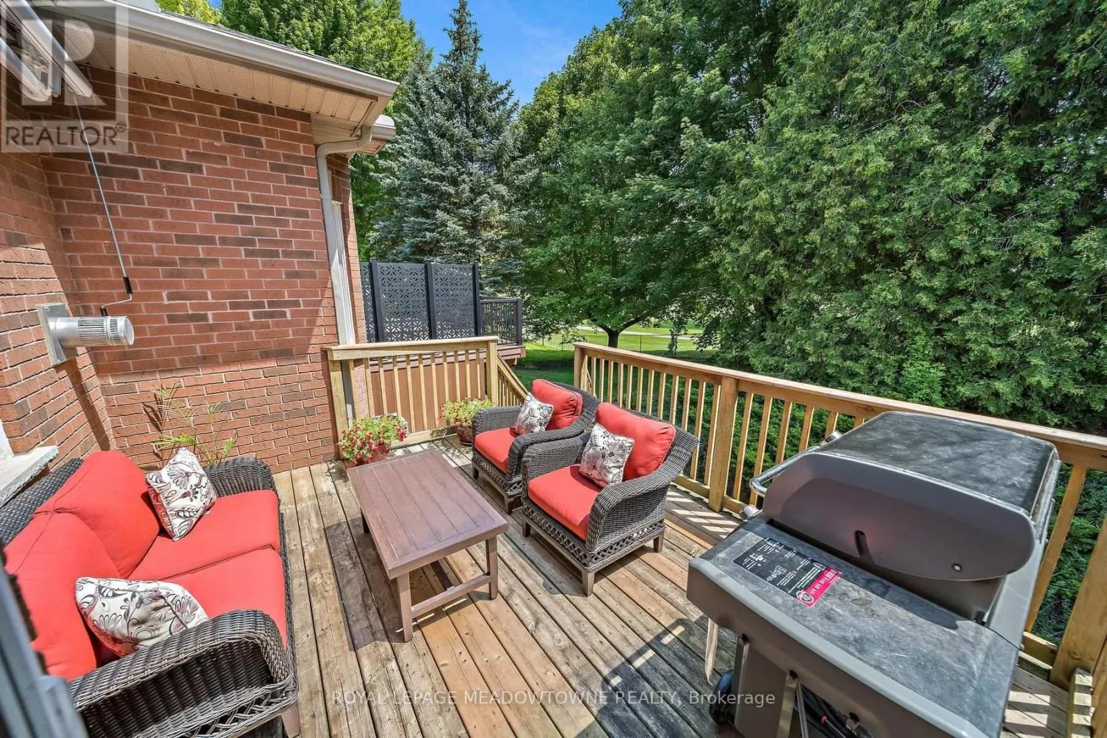 12 FAIRWAY LANE