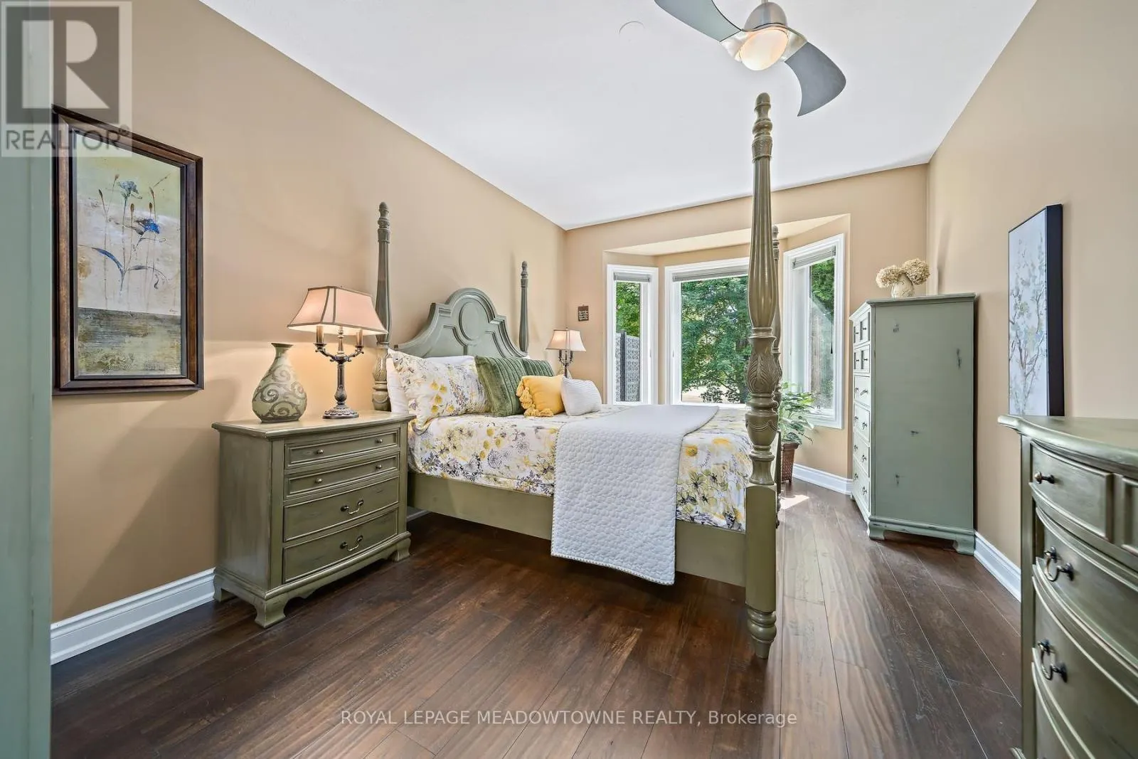 12 FAIRWAY LANE