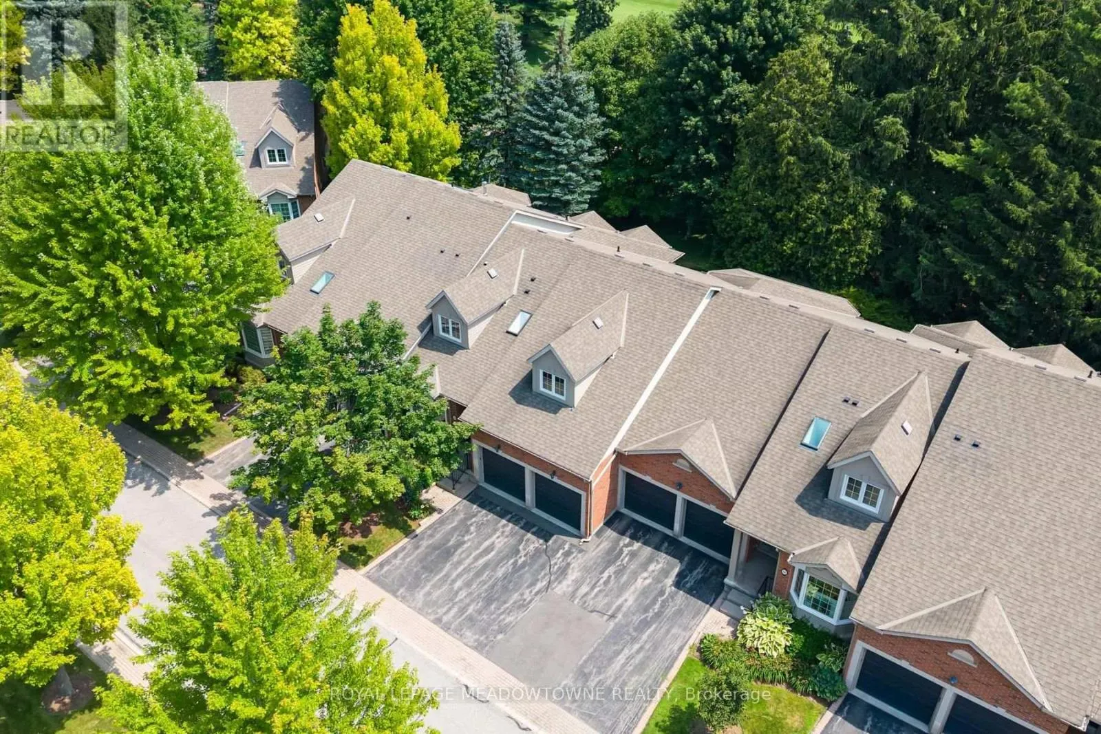12 FAIRWAY LANE