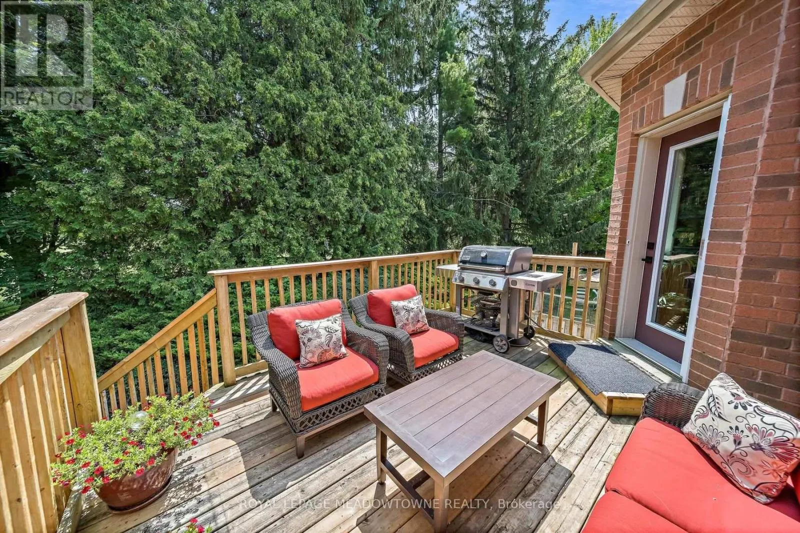 12 FAIRWAY LANE