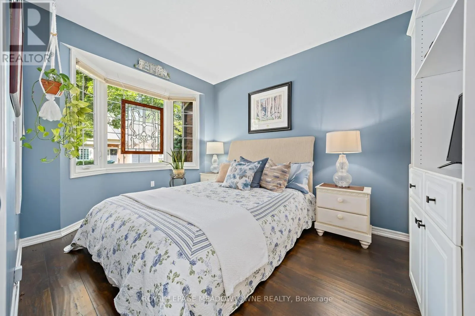 12 FAIRWAY LANE