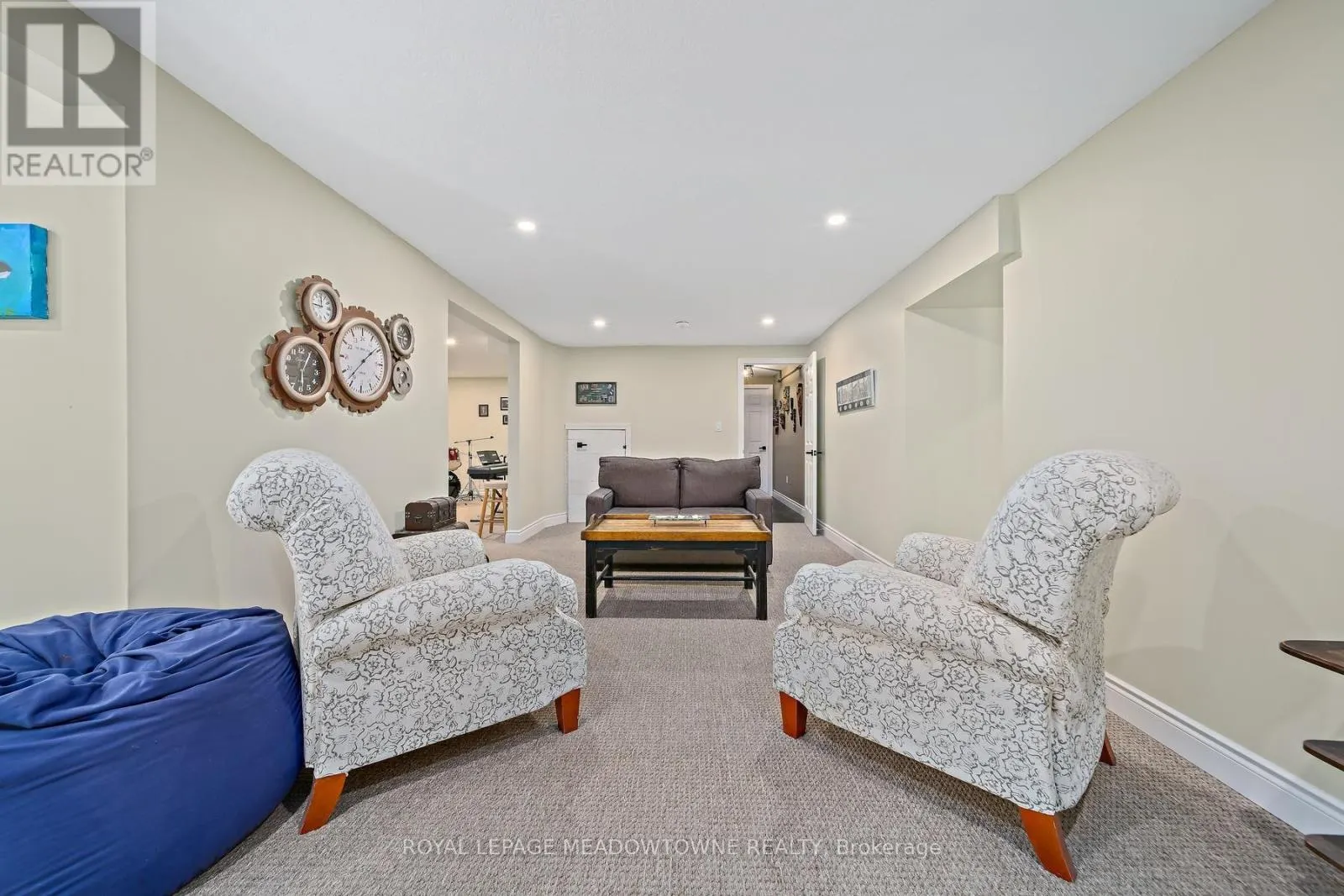 12 FAIRWAY LANE