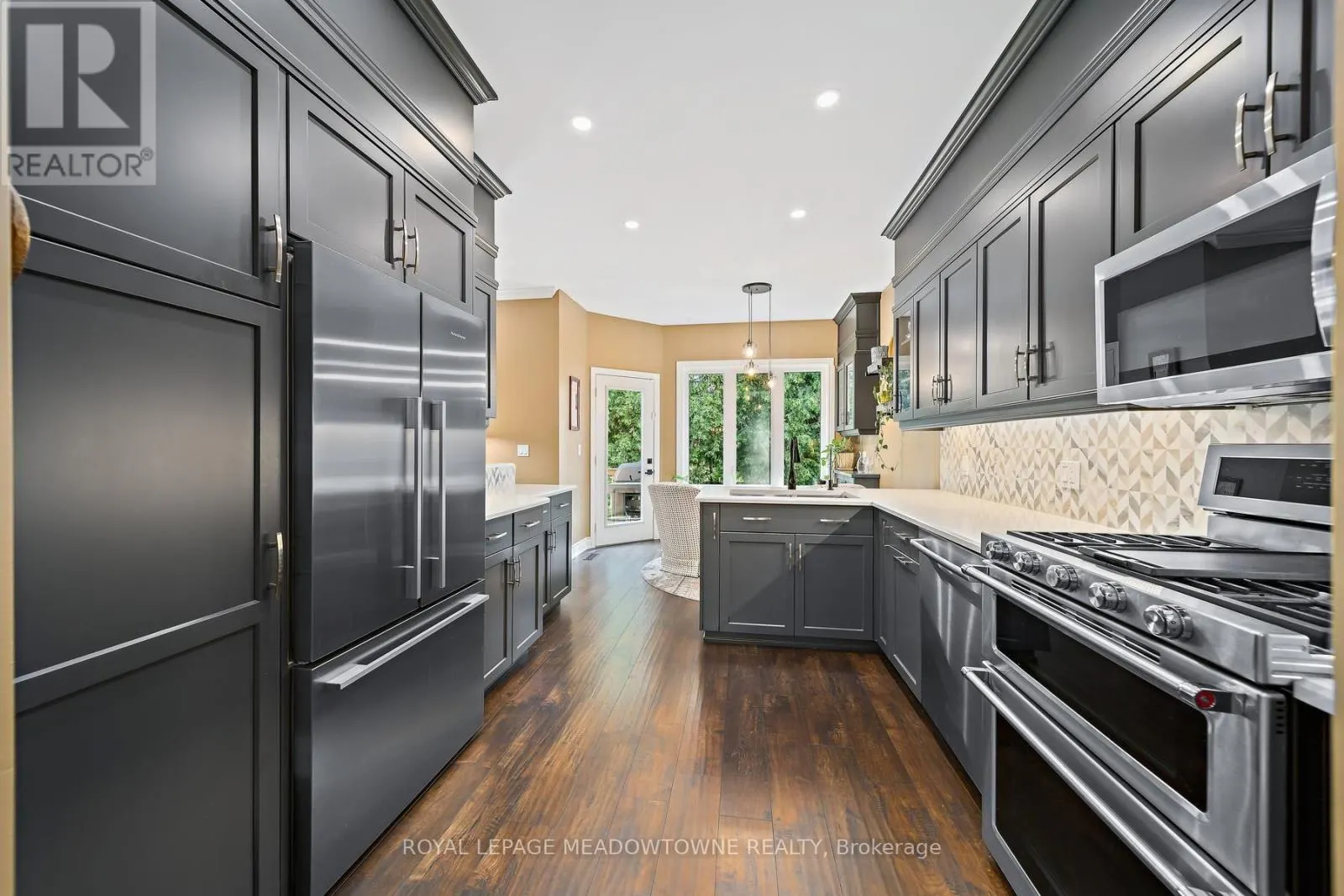 12 FAIRWAY LANE