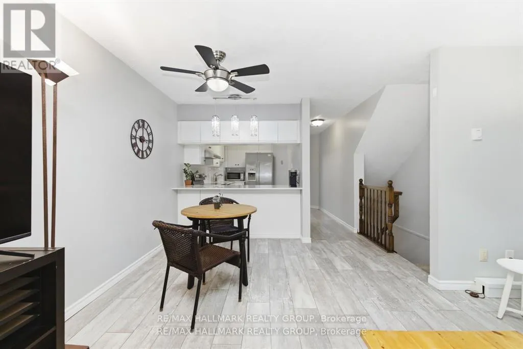 3 - 390 BRISTON PRIVATE