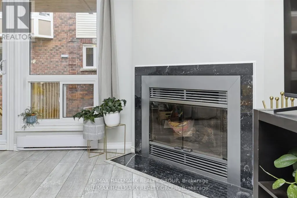 3 - 390 BRISTON PRIVATE