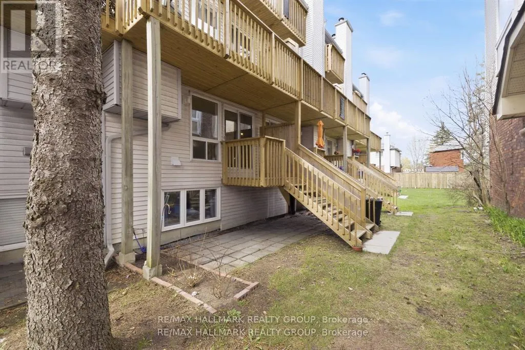 3 - 390 BRISTON PRIVATE