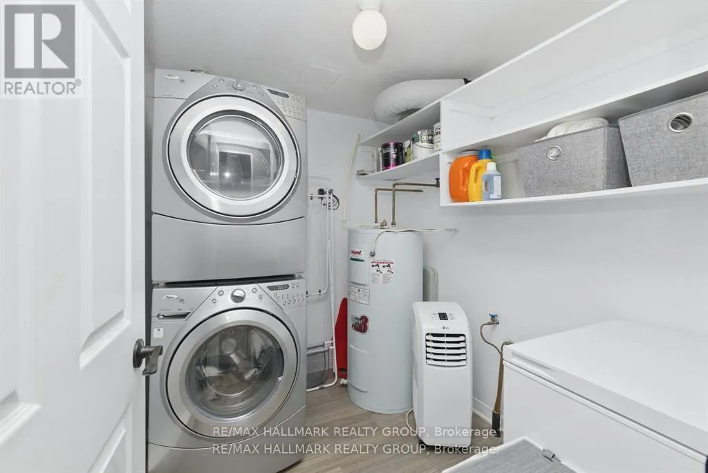 3 - 390 BRISTON PRIVATE