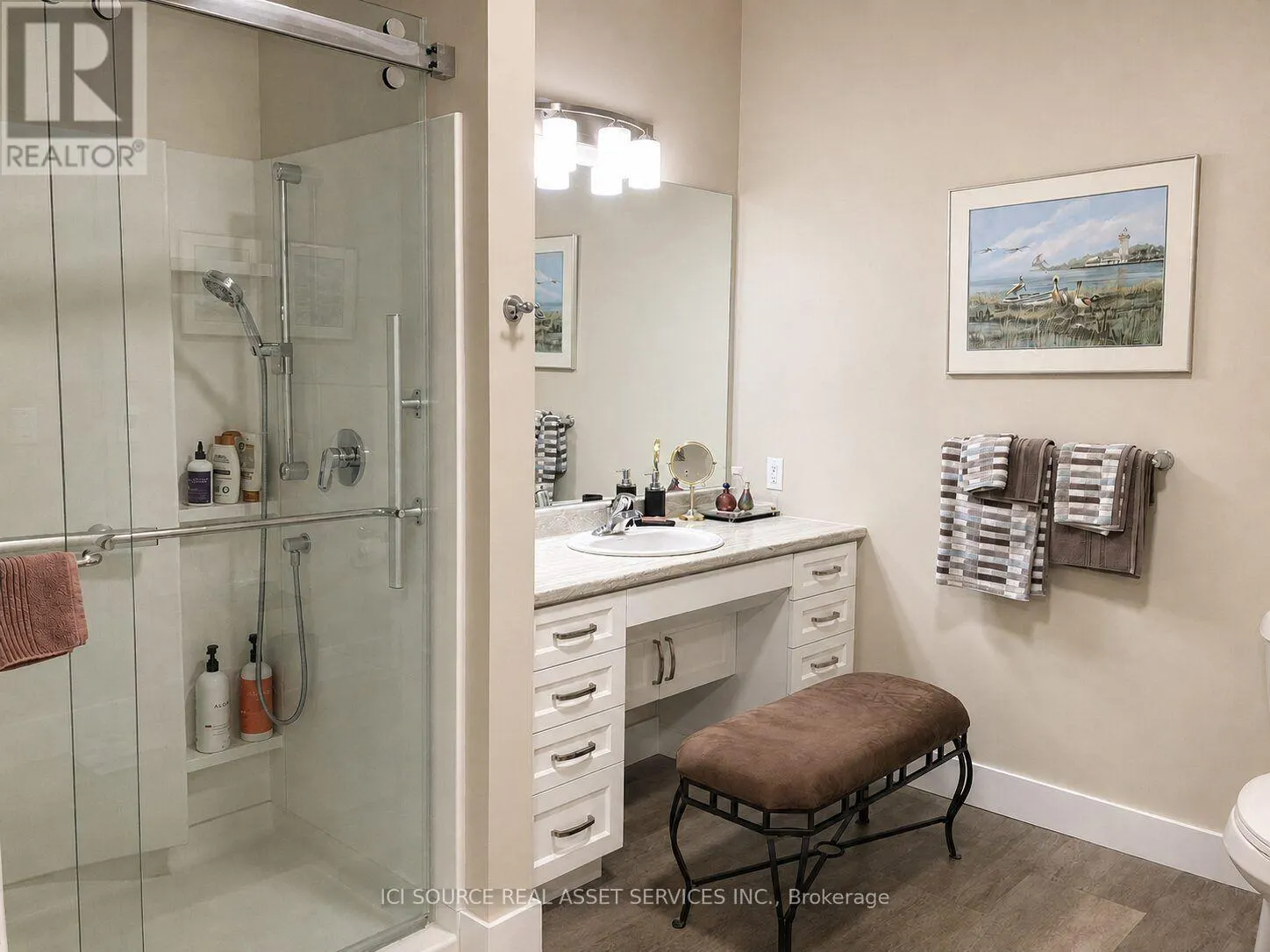 24 - 2380 9TH AVENUE E
