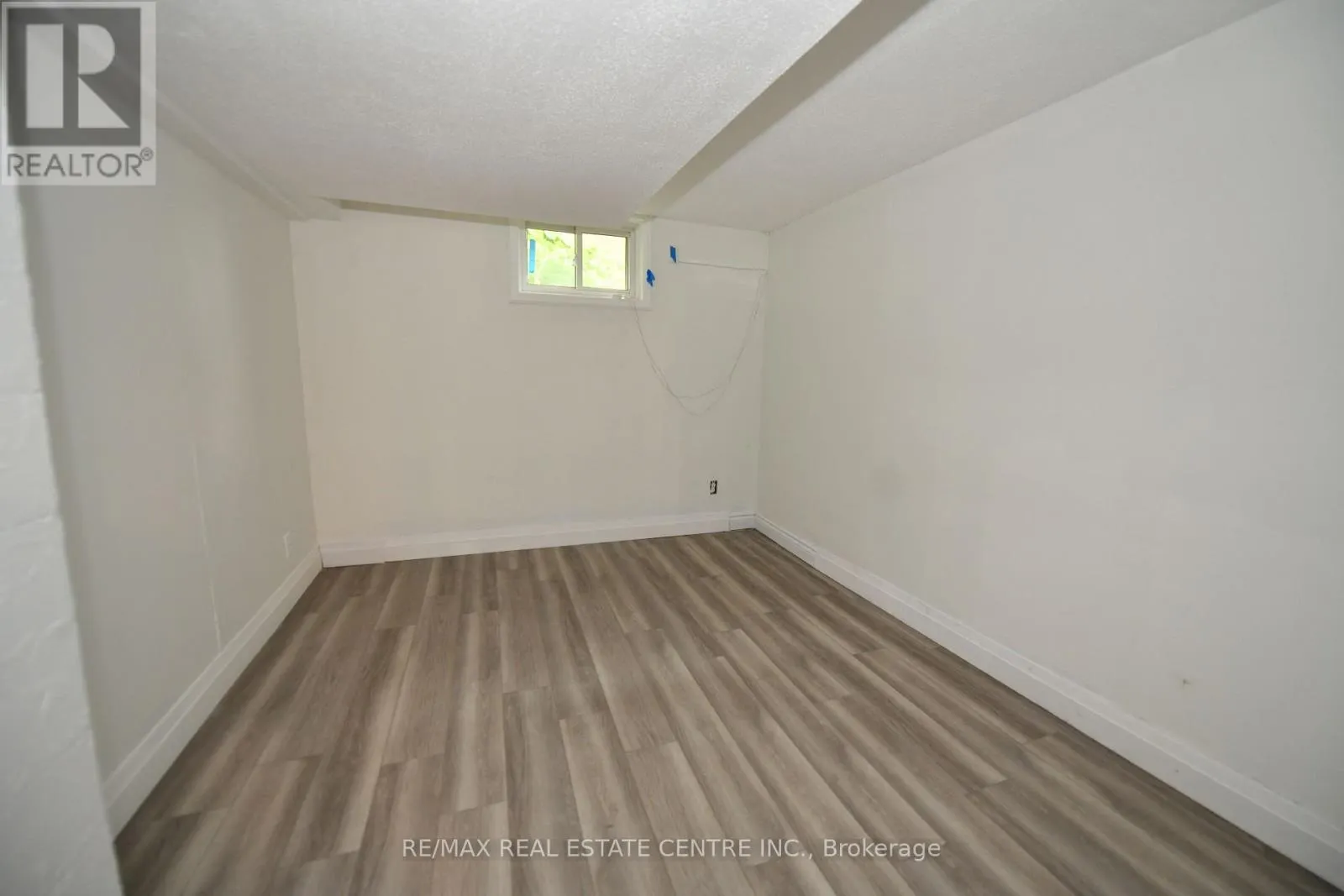 15 MILLER DRIVE