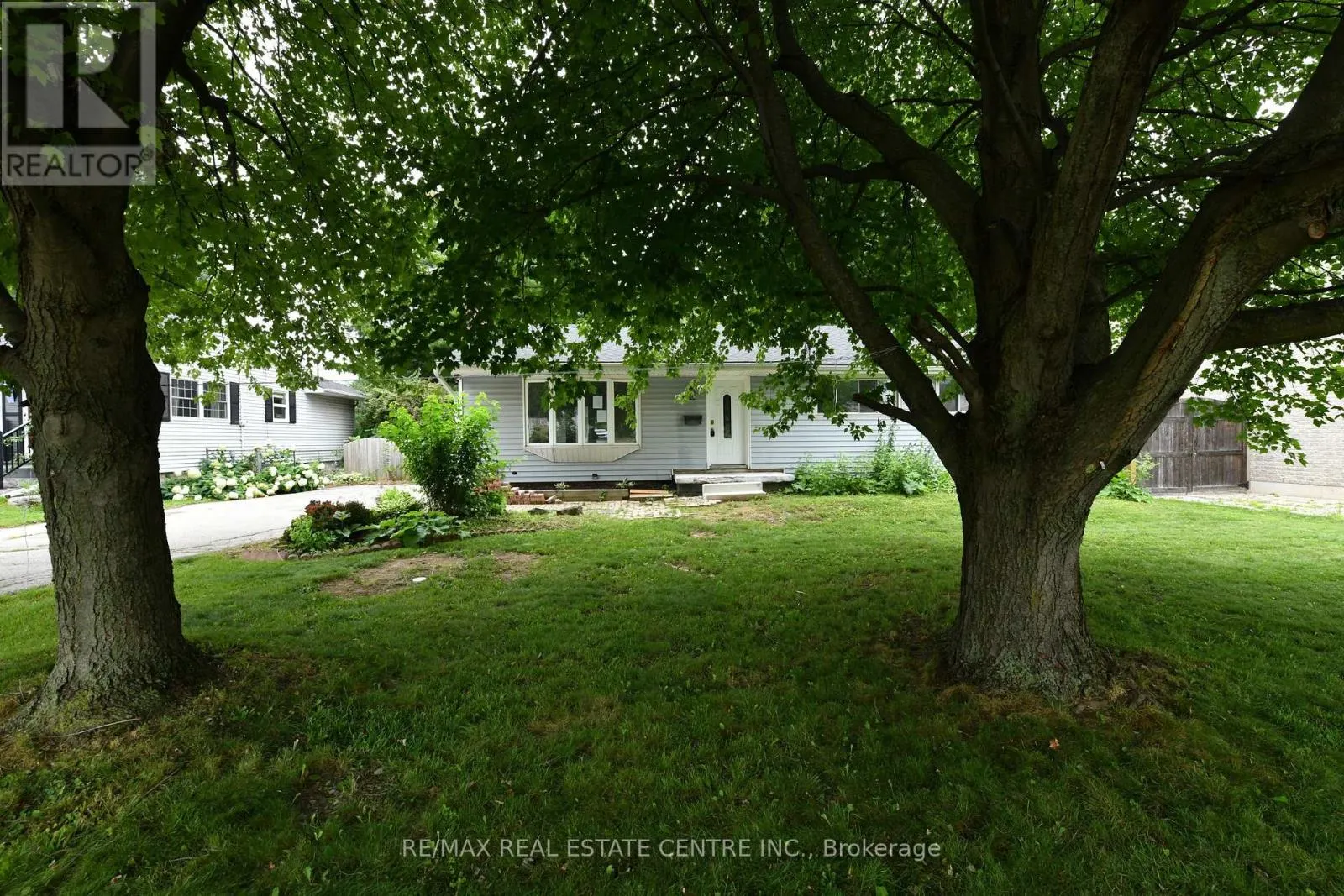 15 MILLER DRIVE