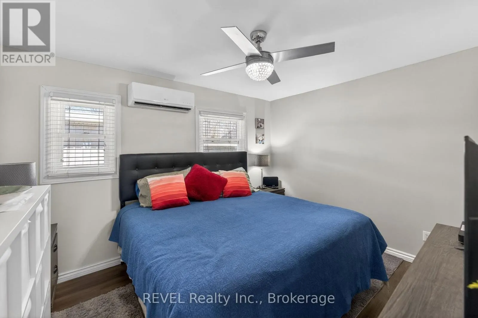 11 WALTER DRIVE