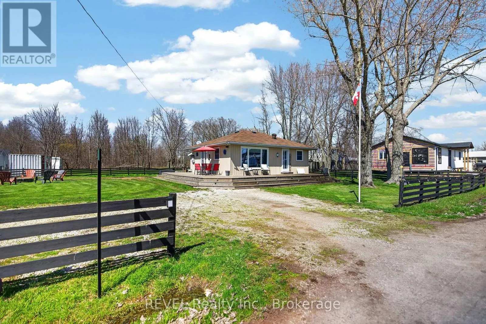 11 WALTER DRIVE