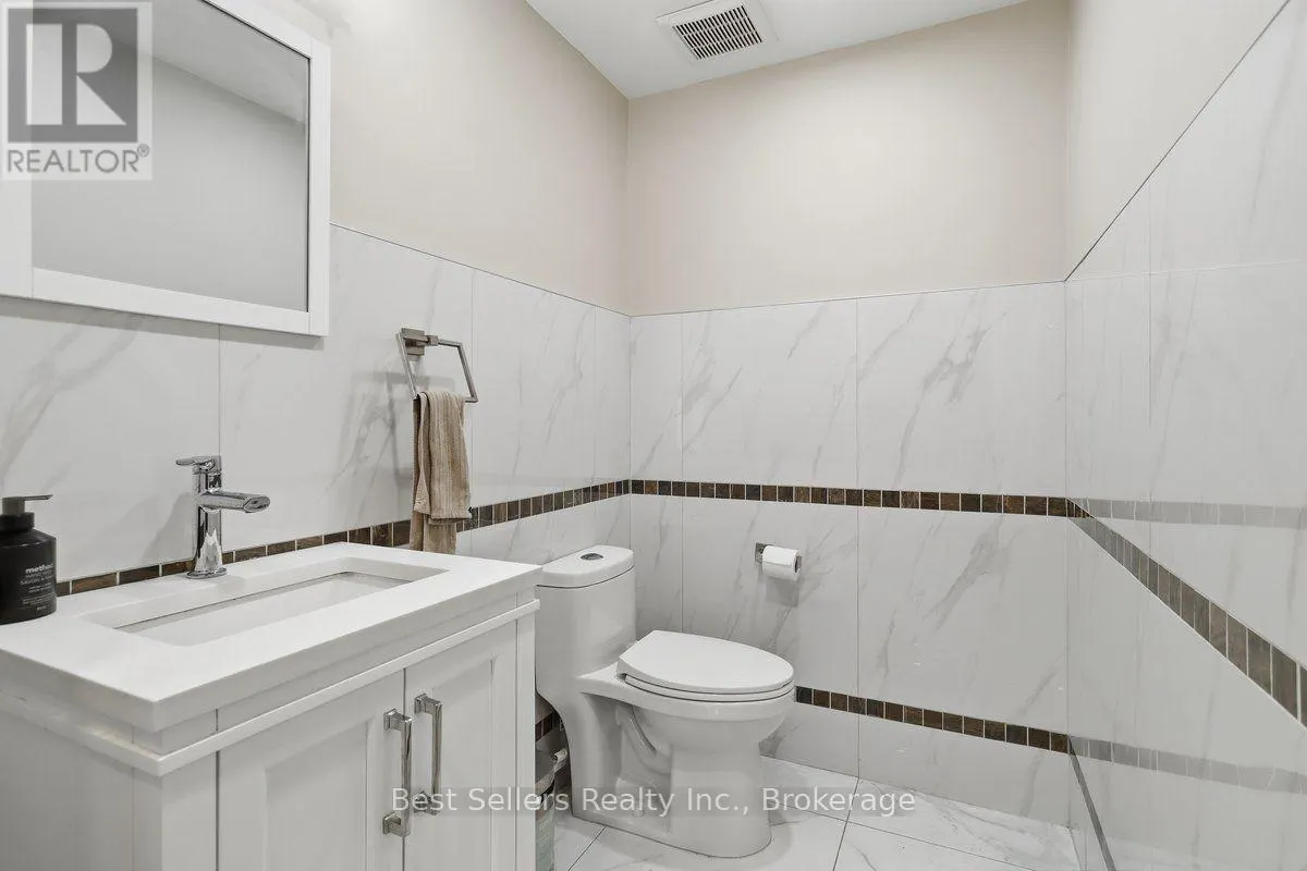 2 - 56 FLORENCE STREET W