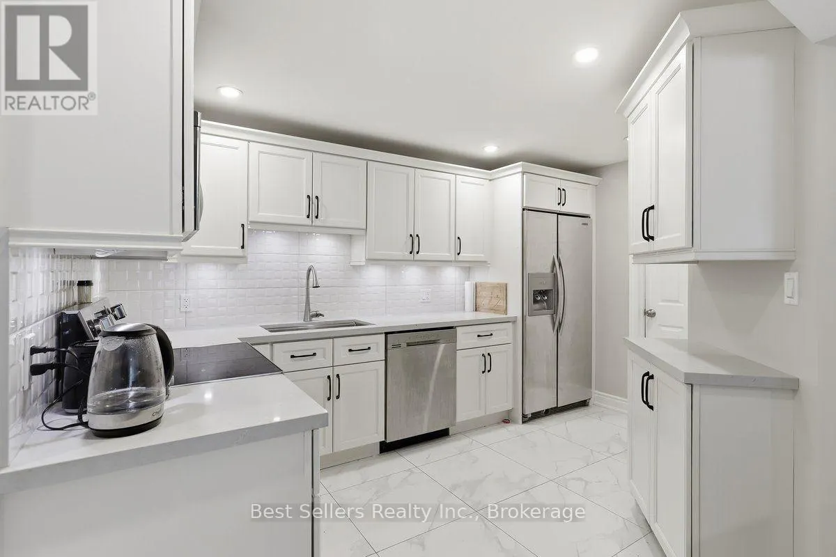 2 - 56 FLORENCE STREET W