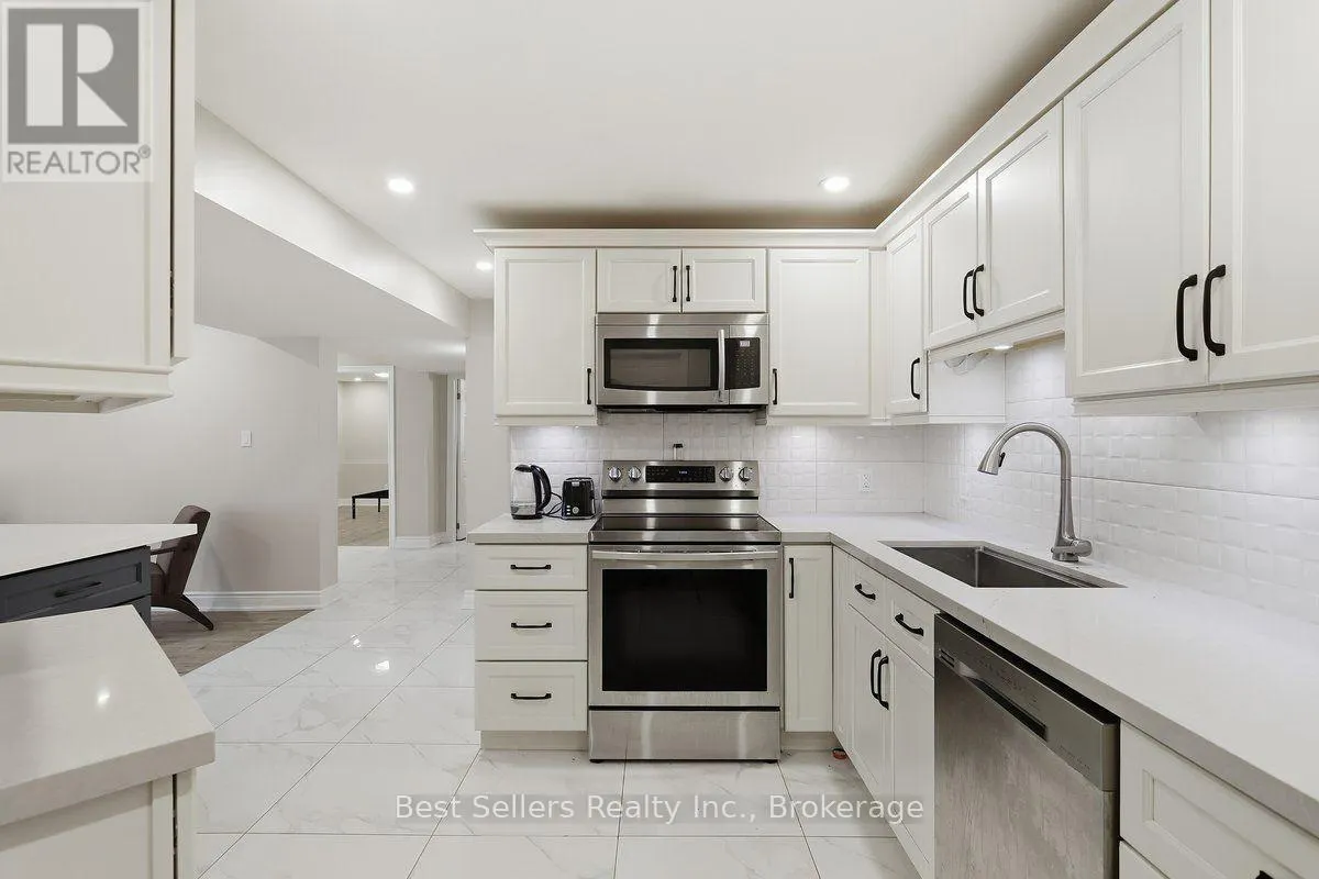 2 - 56 FLORENCE STREET W