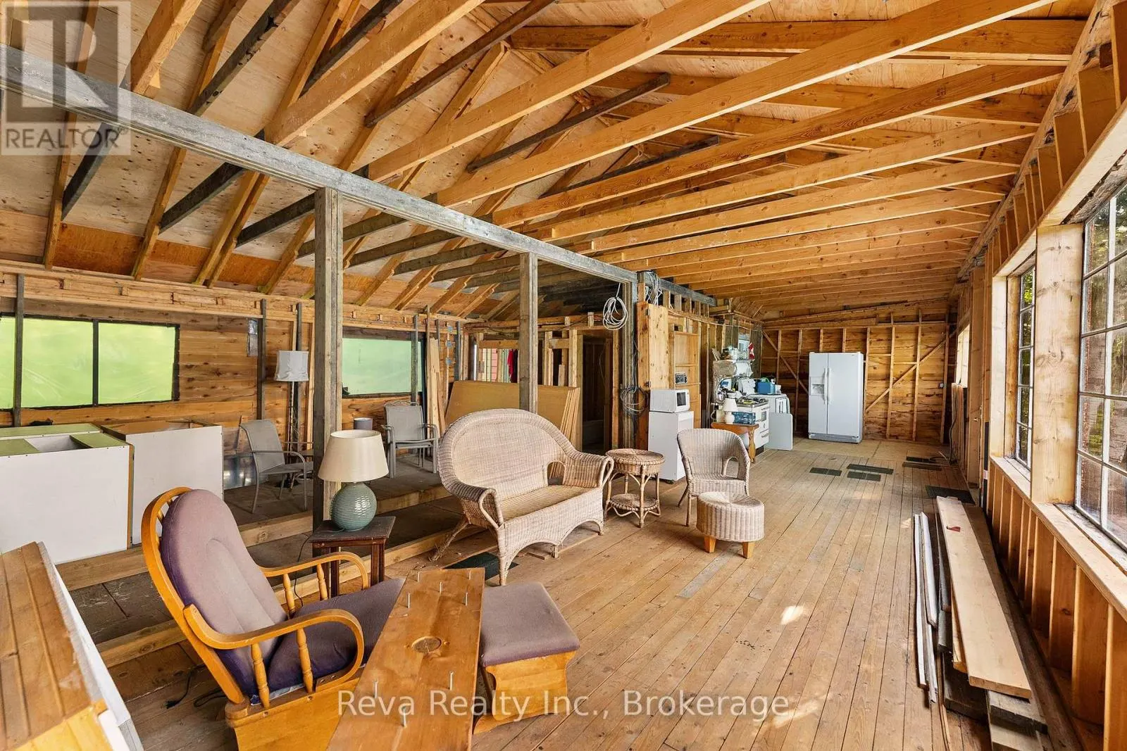 743 BAPTISTE LAKE NORTH SHORE