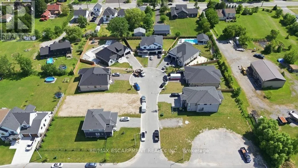 LOT 18 VOSBURGH PLACE