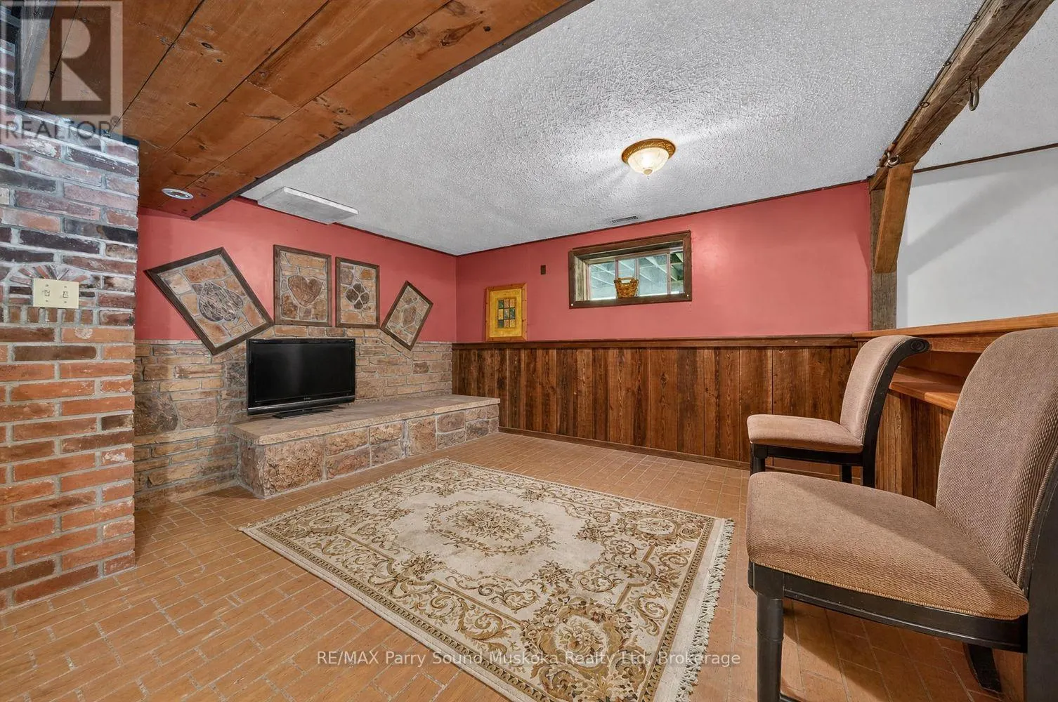 1011 ORANGE LODGE ROAD