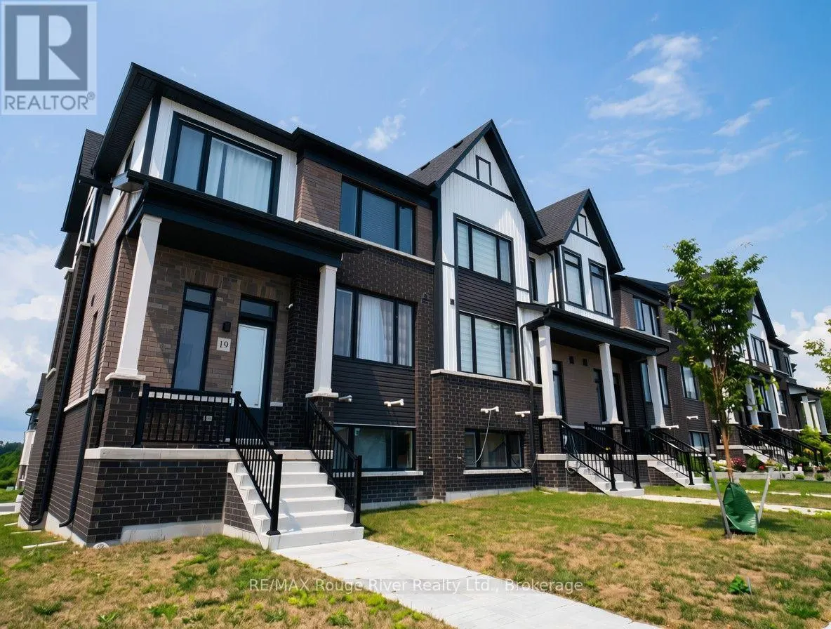 19 - 160 DENSMORE ROAD W #19