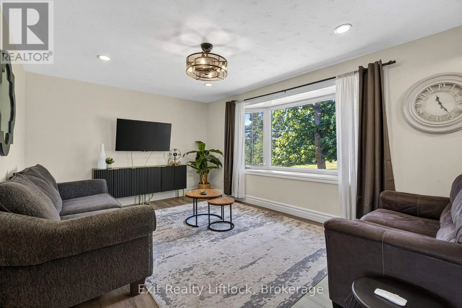 81 FOURTH LINE DUMMER ROAD S