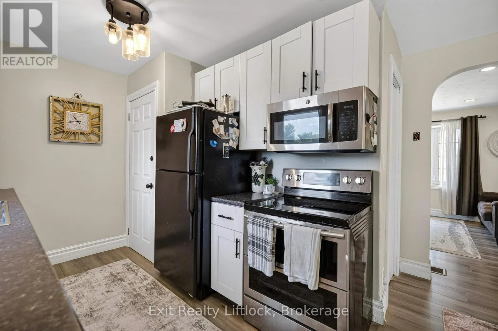 81 FOURTH LINE DUMMER ROAD S