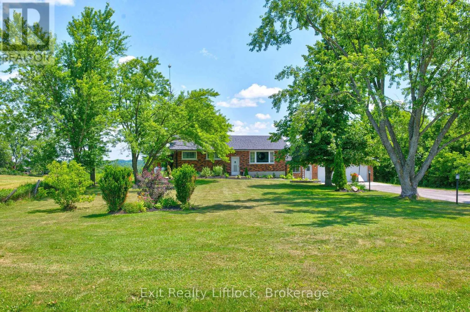 81 FOURTH LINE DUMMER ROAD S