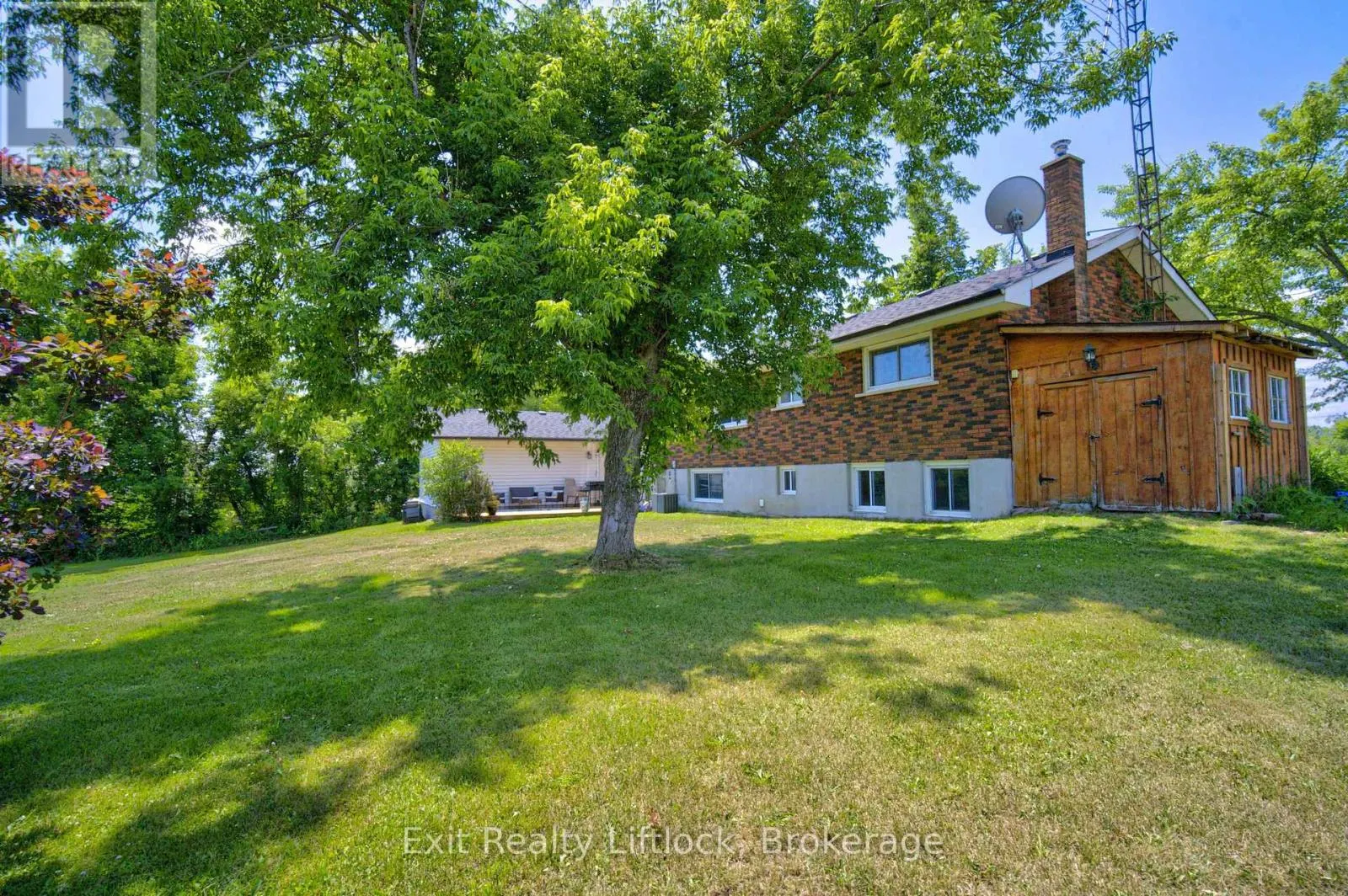 81 FOURTH LINE DUMMER ROAD S