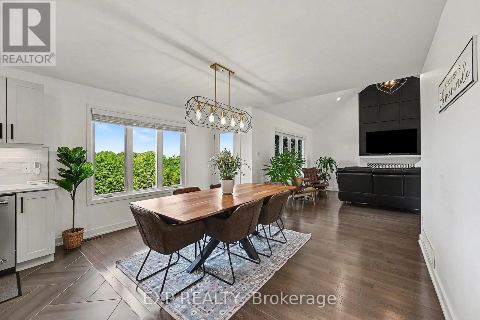 306 MOISSON STREET